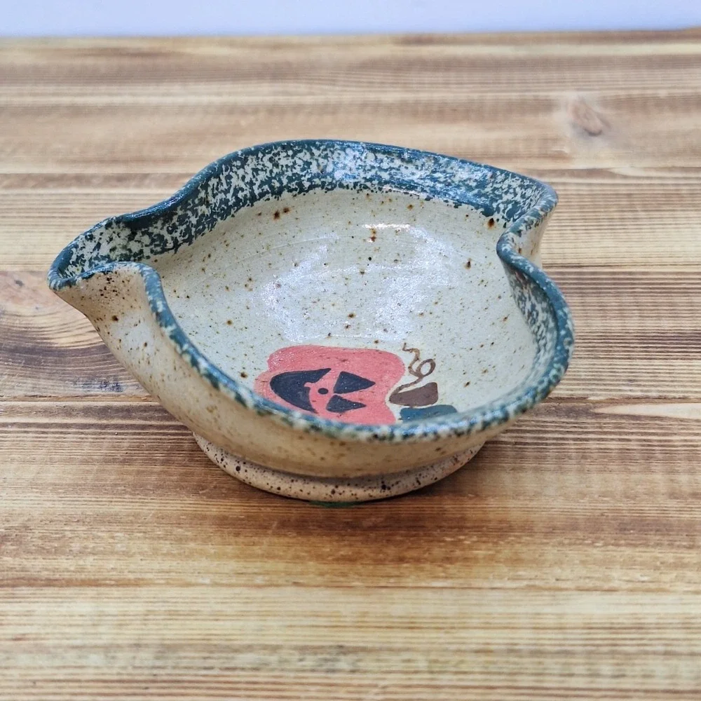 VTG Rosco‎ Village Pottery Pumpkin Trinket Dish Scalloped Edge, Happy Heart